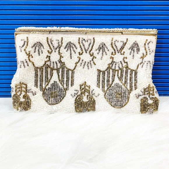Vintage Gold-Pewter-White Beaded Clutch. - Picture 3 of 13